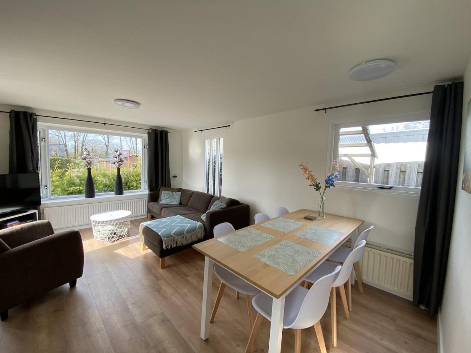 Veluwe Vakanties Chalets With Private Barrel Sauna - With Pool Bar And Restaurant Facilities In The Veluwe National Park Putten Extérieur photo